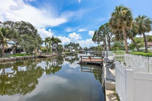 5285 DOVER STREET, ST PETERSBURG, FL 33703 - MLS#MFRTB8400937
