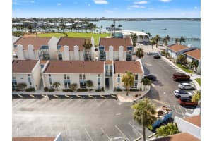 380 MEDALLION BOULEVARD, MADEIRA BEACH, FL 33708 - MLS#MFRTB8400952