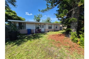 6326 38th Ave N, ST PETERSBURG
