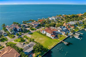 1900 BRIGHTWATERS BOULEVARD, ST PETERSBURG, FL 33704 - MLS#MFRTB8400992
