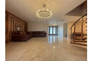 10073 YACHT CLUB DRIVE, TREASURE ISLAND, FL 33706 - MLS#MFRTB8401010