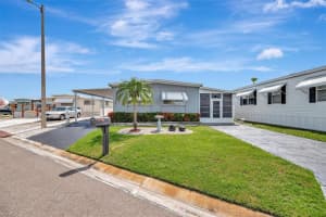 124 SAINT PIERRES WAY, APOLLO BEACH, FL 33572 - MLS#MFRTB8401036