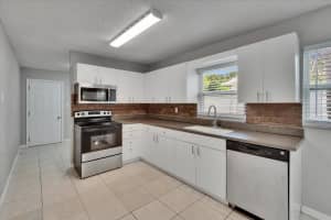 6211 HAROLD AVENUE, TAMPA, FL 33616 - MLS#MFRTB8401038