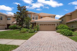 10921 CORY LAKE DRIVE, TAMPA, FL 33647 - MLS#MFRTB8401040