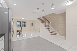 3368 RAMBLEWOOD PLACE, SARASOTA, FL 34237 - MLS#MFRTB8401085