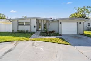 4015 Overlook Dr Ne, ST PETERSBURG