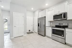 5010 BLUE LATAN LANE, TAMPA, FL 33610 Sold 09/02/25