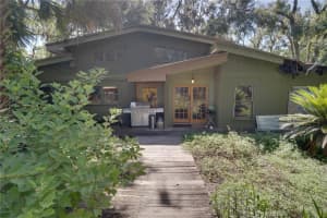 6924 Valrie Ln, RIVERVIEW