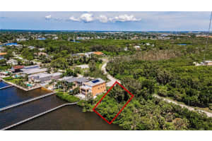 WEEDON DR NE, ST PETERSBURG, FL 33702 Sold 11/07/25