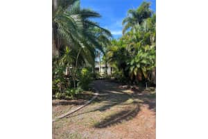 715 RIVERSIDE DRIVE, TARPON SPRINGS, FL 34689 - MLS#MFRTB8401282