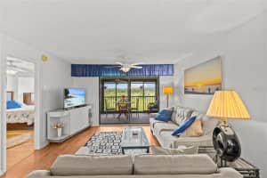 1942 GOLFVIEW DRIVE, TARPON SPRINGS, FL 34689 - MLS#MFRTB8401295