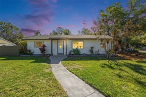 1601 Paloma Ln, DUNEDIN