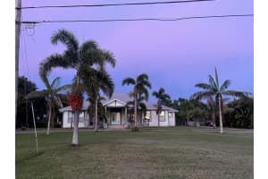 1750 SAFFOLD PARK DRIVE, RUSKIN, FL 33570 - MLS#MFRTB8401400