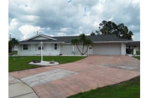 702 CYPRESS PLACE, SUN CITY CENTER, FL 33573 - MLS#MFRTB8401429