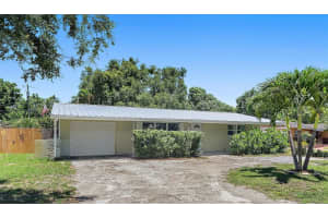 675 69TH AVENUE, ST PETERSBURG, FL 33712 Sold 08/15/25