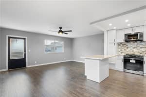 201 BEDFORD STREET, SUN CITY CENTER, FL 33573 - MLS#MFRTB8401490