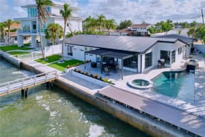 1978 DOLPHIN BOULEVARD, ST PETERSBURG, FL 33707 Sold 09/02/25