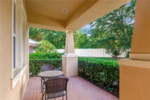 320 ROXBURY CROSSING COURT, VALRICO, FL 33594 - MLS#MFRTB8401596