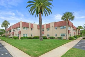 10033 64TH AVENUE, ST PETERSBURG, FL 33708 - MLS#MFRTB8401614