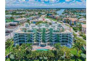 11605 GULF BOULEVARD, ST PETERSBURG, FL 33706 - MLS#MFRTB8401616