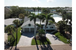 1837 VENETIAN POINT DRIVE, CLEARWATER, FL 33755 - MLS#MFRTB8401618