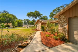 2222 ARCH MCDONALD DRIVE, DOVER, FL 33527 - MLS#MFRTB8401670