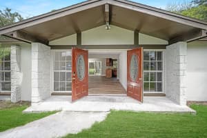 8610 FISH LAKE ROAD, TAMPA, FL 33619 Sold 09/04/25