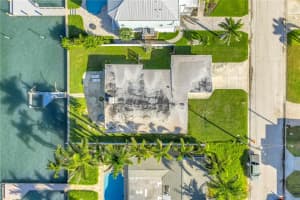 11240 6TH STREET, TREASURE ISLAND, FL 33706 - MLS#MFRTB8401818