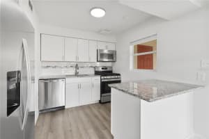 5008 VANGUARD STREET, ORLANDO, FL 32819 Sold 08/04/25