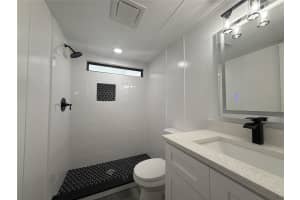 545 JASON DRIVE, LADY LAKE, FL 32159 Sold 09/01/25