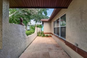 2584 58TH AVENUE, ST PETERSBURG, FL 33710 - MLS#MFRTB8401947