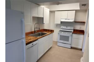 320 BAYSHORE BOULEVARD, CLEARWATER, FL 33759 - MLS#MFRTB8402011