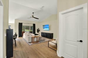 531 HUNTER LANE, BRADENTON, FL 34212 - MLS#MFRTB8402055