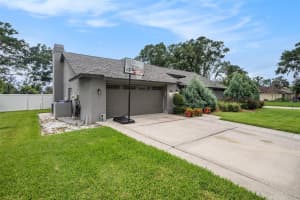 2701 HERNDON STREET, VALRICO, FL 33596 - MLS#MFRTB8402063