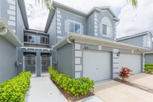 18136 Nassau Point Dr, TAMPA