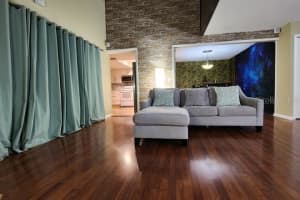 4811 PURITAN CIRCLE, TAMPA, FL 33617 - MLS#MFRTB8402128