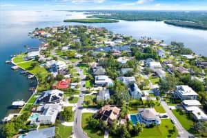 101 CARLYLE DRIVE, PALM HARBOR, FL 34683 - MLS#MFRTB8402130