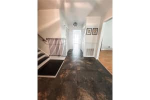 945 COLLEGE HILL DRIVE, CLEARWATER, FL 33765 Sold 09/05/25