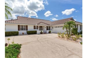 702 PLUMBROOK ROAD, SUN CITY CENTER, FL 33573 - MLS#MFRTB8402145