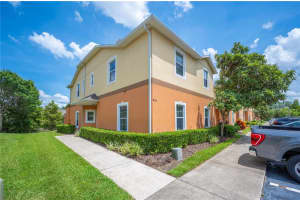 4034 Winding Vine Dr, LAKELAND