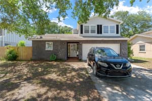 208 Se Lincoln Cir N, ST PETERSBURG