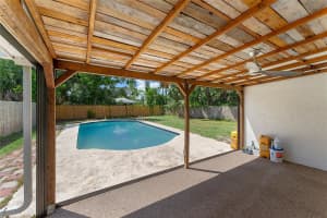 208 LINCOLN CIRCLE, ST PETERSBURG, FL 33703 - MLS#MFRTB8402189