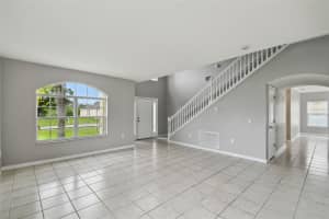 811 ABBEVILLE COURT, KISSIMMEE, FL 34759 - MLS#MFRTB8402214