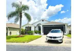 132 Canary Island Cir, DAVENPORT