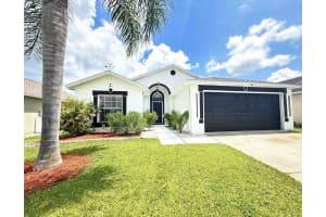 132 CANARY ISLAND CIRCLE, DAVENPORT, FL 33837 - MLS#MFRTB8402226