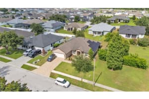 311 BENTLEY OAKS BOULEVARD, AUBURNDALE, FL 33823 - MLS#MFRTB8402280