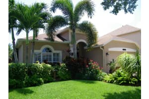 27810 Sky Lake Cir, WESLEY CHAPEL
