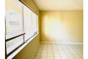 2525 BAY DRIVE, LARGO, FL 33770 - MLS#MFRTB8402489