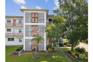6015 19TH STREET, ST PETERSBURG, FL 33714 - MLS#MFRTB8402637
