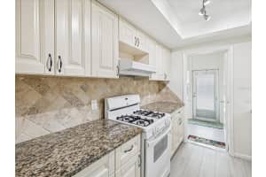 6015 19TH STREET, ST PETERSBURG, FL 33714 - MLS#MFRTB8402637